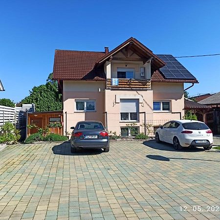 Vagon - Studio - Near Btc, Ljubljana Apartment Ngoại thất bức ảnh